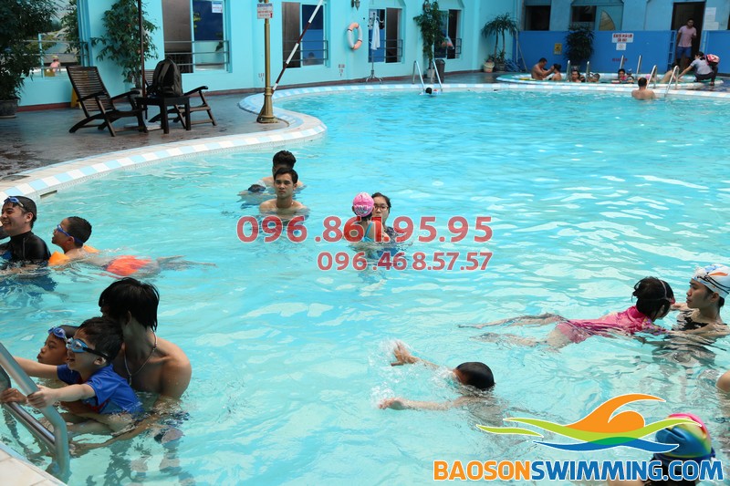 Hoc bơi ếch nhanh chóng với khóa học bơi bể bơi Bảo Sơn do Bảo Sơn Swimming tổ chức