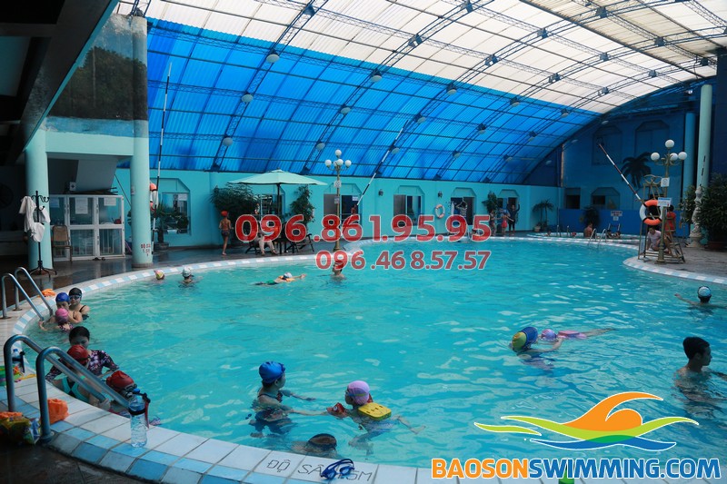 Cần tìm lớp học bơi tốt nhất cho trẻ em tại Hà Nội