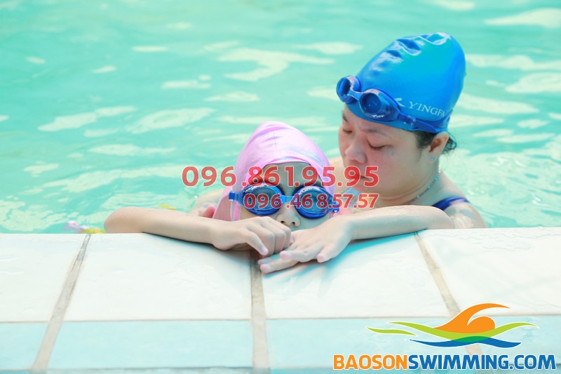 Trung tâm nào dạy học bơi cho trẻ em tốt nhất?