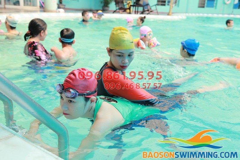 Dạy học bơi Bảo Sơn 2017 cùng HLV giỏi