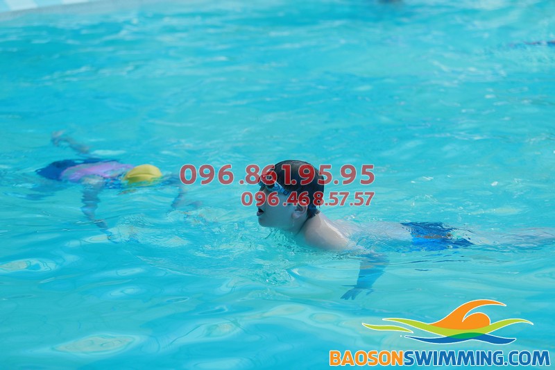 Dạy bơi trẻ em bể Bảo Sơn: Nhận dạy bơi các bé từ 6 tuổi