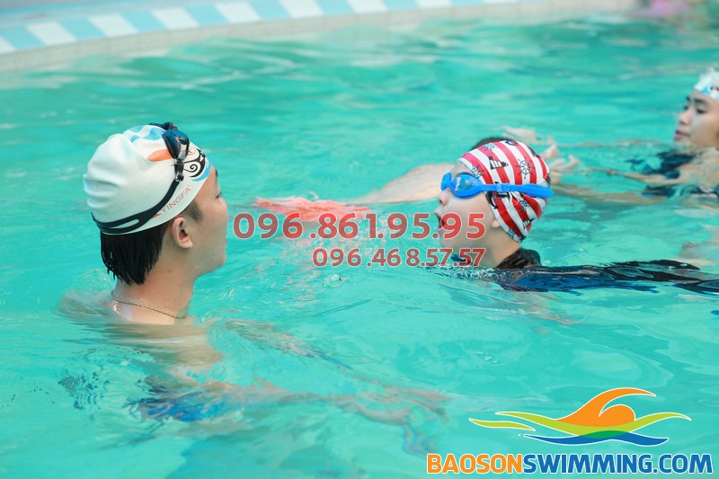 Dạy bơi trẻ em: Địa điểm dạy học bơi chất lượng nhất Hà Nội