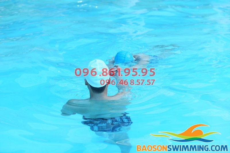 Các lớp học bơi dành cho trẻ em kèm riêng ở bể bơi Bảo Sơn 2018