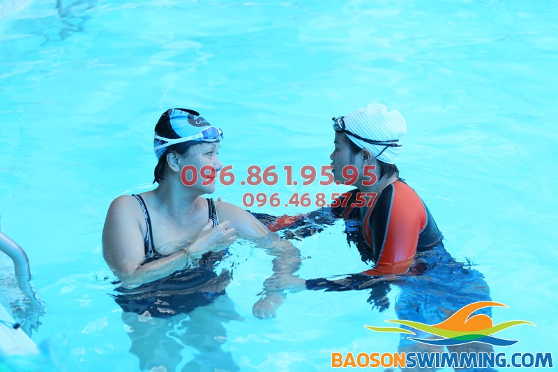 HLV Hà Nội Swimming dạy bơi kèm riêng