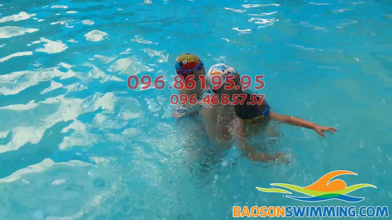 Học bơi Hà Nội 2018 - Các lớp học bơi ở Hà Nội cho trẻ em ở bể Bảo Sơn