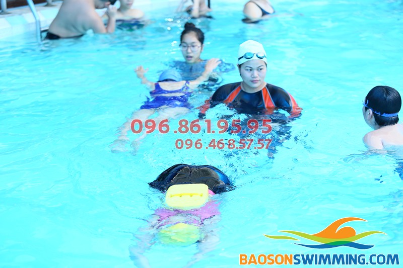 Học phí học bơi cơ bản dành cho người lớn ở bể bơi khách sạn Bảo Sơn