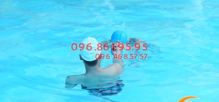 Khóa học bơi kèm riêng cho trẻ 5 tuổi ở bể bơi Bảo Sơn bao nhiêu tiền?