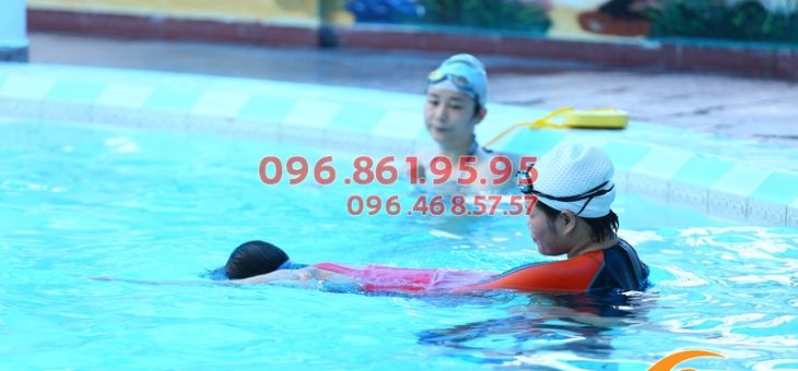 Dạy bơi cho trẻ em giá rẻ bể Bảo Sơn chỉ 2tr/bé, học kèm riêng