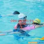 Lớp học bơi người lớn tại Hà Nội giá rẻ vô địch, bơi chuẩn sau 7 ngày