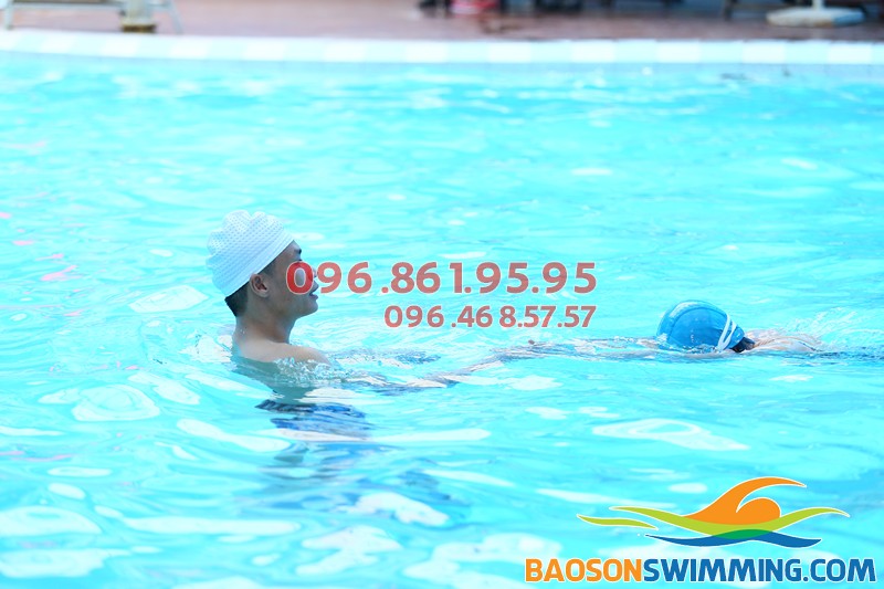 Học phí học bơi cho người lớn ở bể bơi khách sạn Bảo Sơn hè 2018