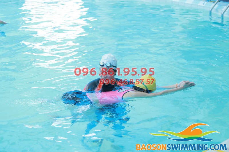 Lớp học bơi ở Bảo Sơn 2019 có lớp dạy bơi cho trẻ em và người lớn riêng biệt